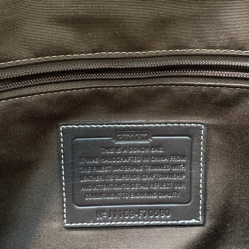 Coach - Picture 4 of 5